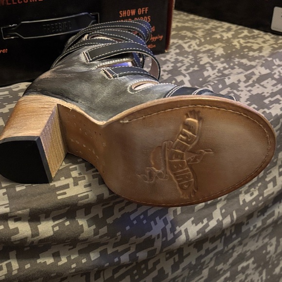 Freebird Distressed Black Heeled Boots - Picture 3 of 5